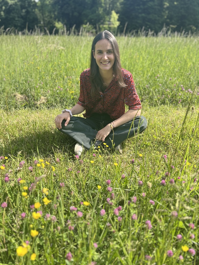 photo marie frayssineau therapeute alternatif canal paris 4